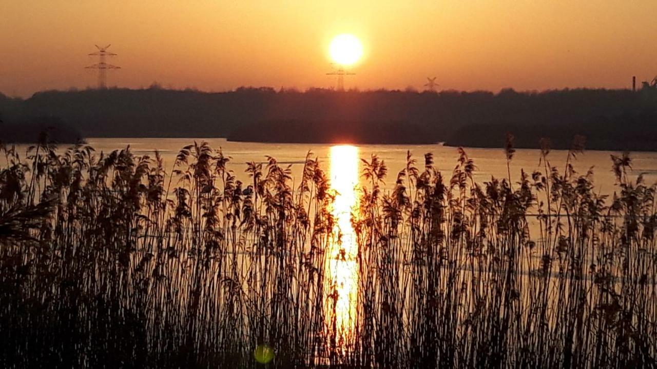 Moin, Moin & Ahoi! Lägenhet Kiel Exteriör bild
